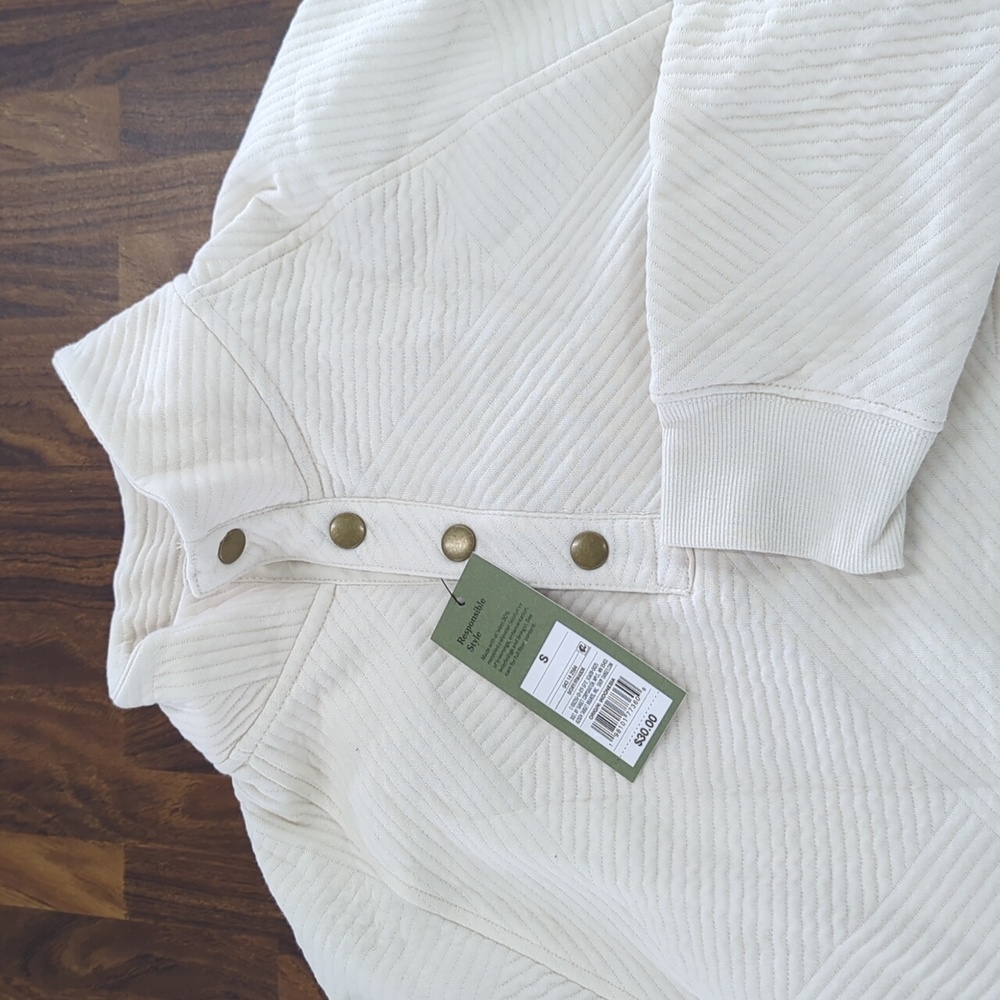 Ivory Pullover Sweatshirt